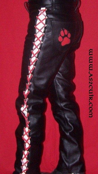 000_1246 Pantalon lacets rouge sur Metal