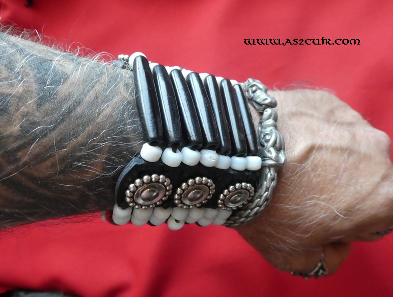 Bracelet Shamballa Johnny Hallyday - Le Taulier 6 Modèles – Johnny Hallyday Fanclub