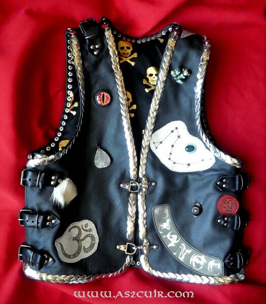 Gilets écailles de Dragon Ref VGG236 (1) Gilets écailles de Dragon Ref VGG236