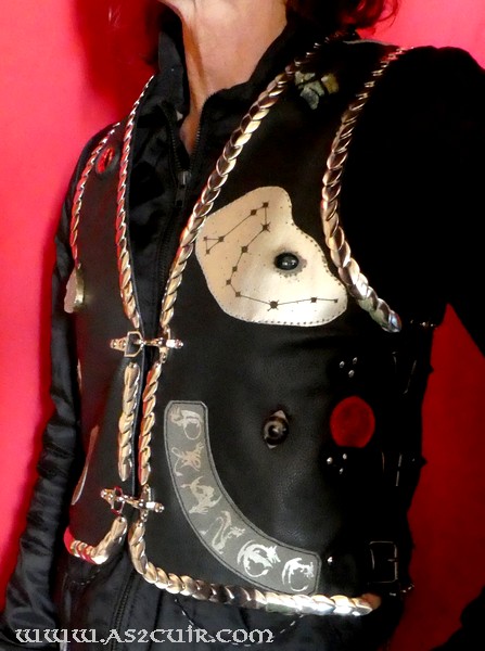 Gilets écailles de Dragon Ref VGG236