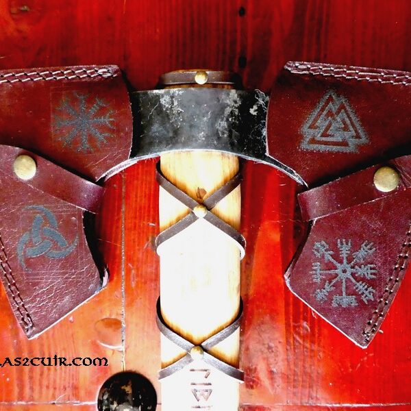 Gravure hache Ref ACG201