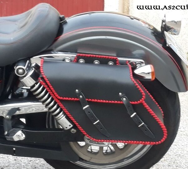 Sacoches cavalières inclinées Ref AME112