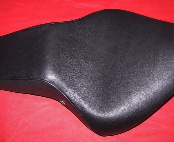 Selle Honda black widow Ref AMS030