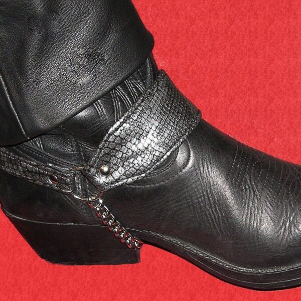 Strap boots Ref ACT004