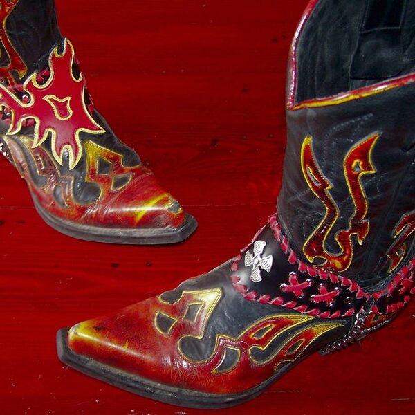 Strap boots Ref ACT010